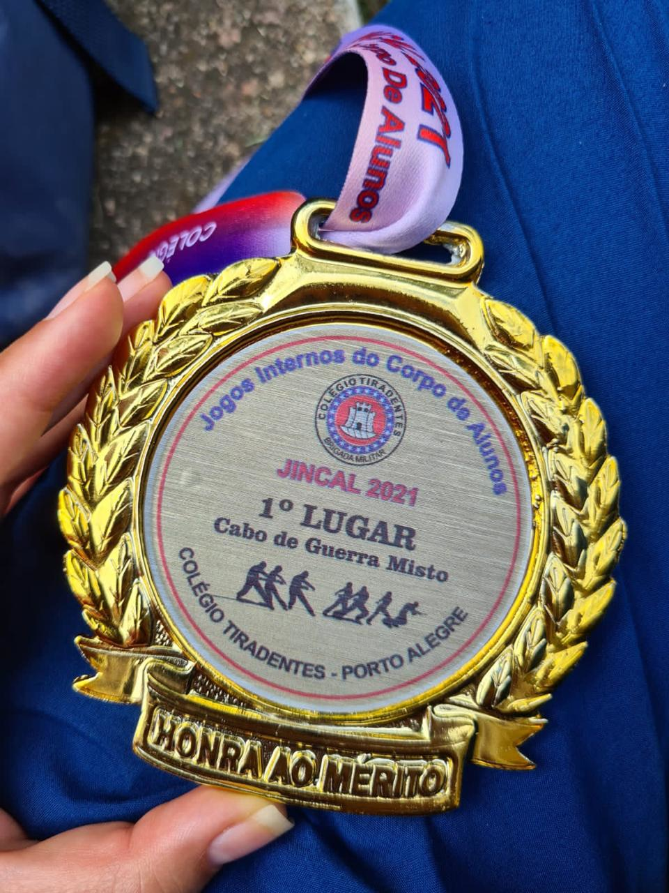 Moni Feliz Após vencer o Jincal